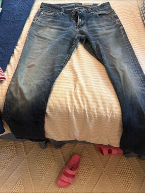 Classic Men's Blue Denim Jeans